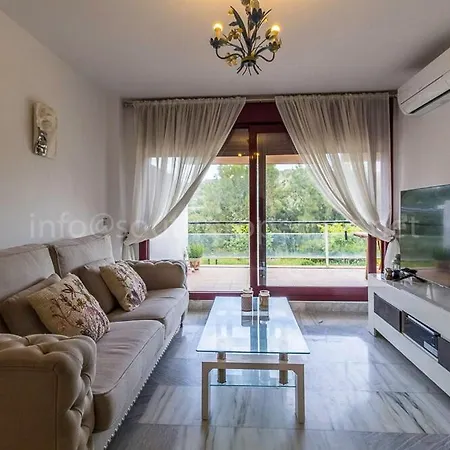 En Benahavis * 埃斯特波纳