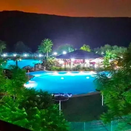 En Benahavis Lejlighed Estepona